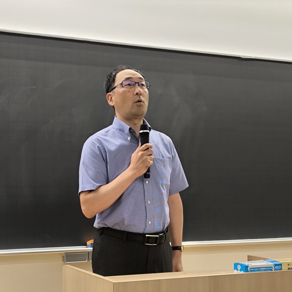 第1講講師 東北経済産業局産業部経営支援課 秋元一孝課長